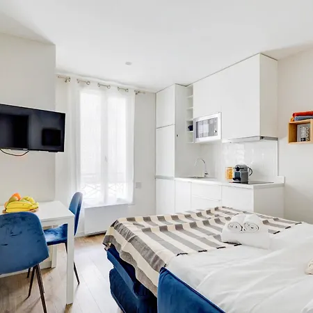 Invalides & Eiffel Tower - Cityapartmentstay 파리